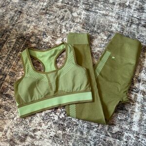 Fabletics Sculpt Knit Set M